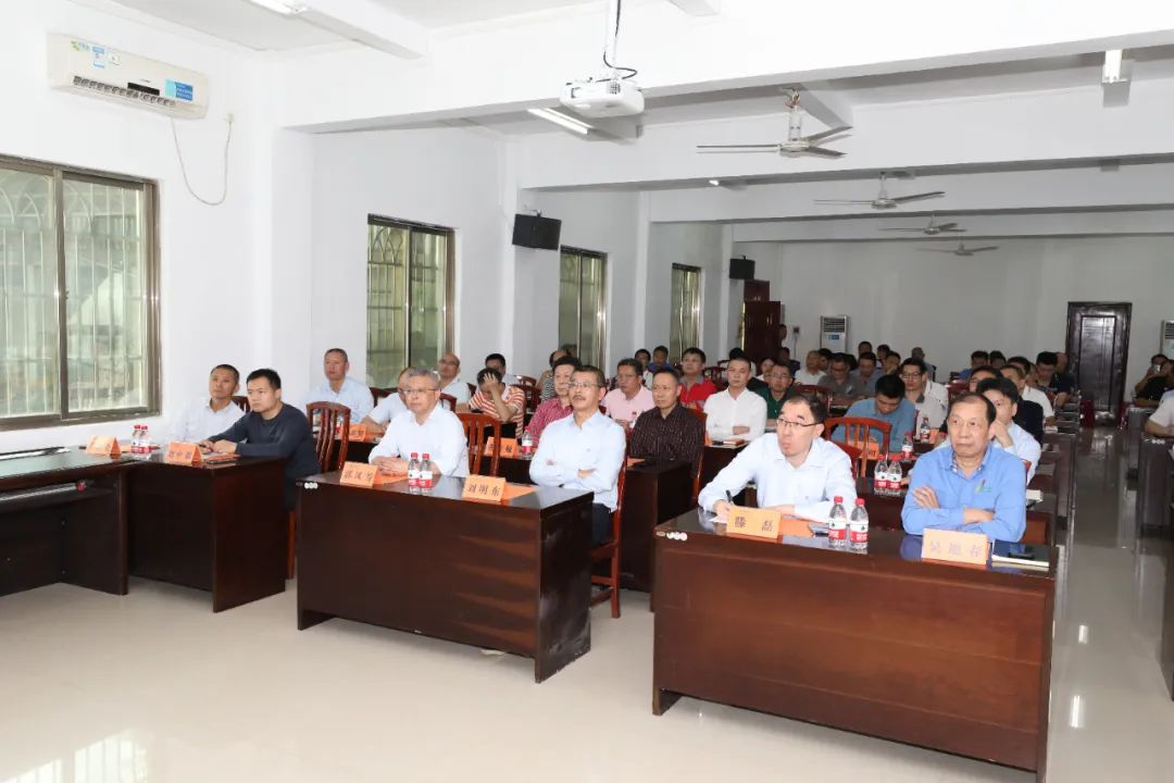 1707269956354785.jpg 石碌铁矿分公司召开2024年工作会议6.jpg